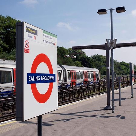 Spacious 2 Bedroom Apartment In Ealing Broadway Kültér fotó