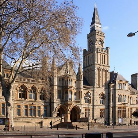 Spacious 2 Bedroom Apartment In Ealing Broadway Kültér fotó