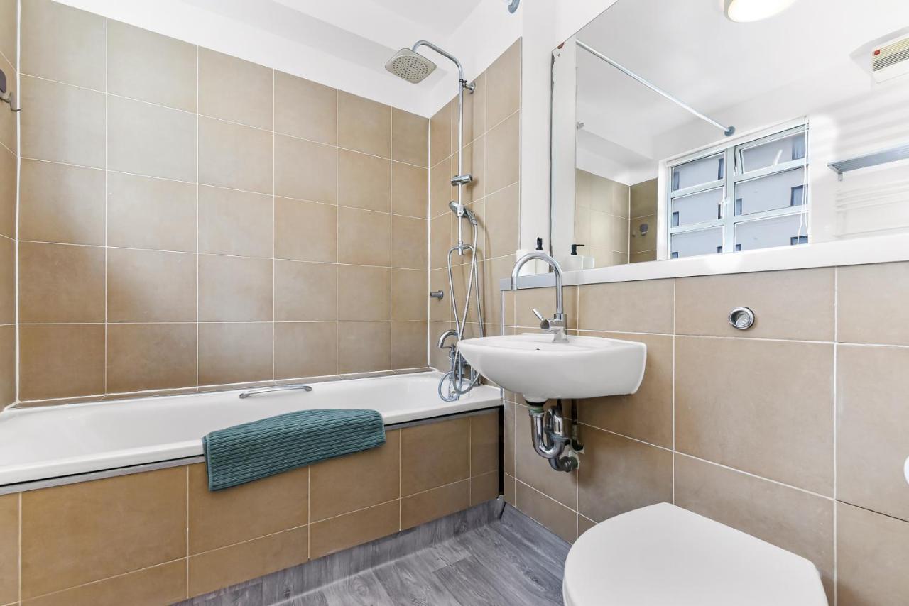 Spacious 2 Bedroom Apartment In Ealing Broadway Kültér fotó