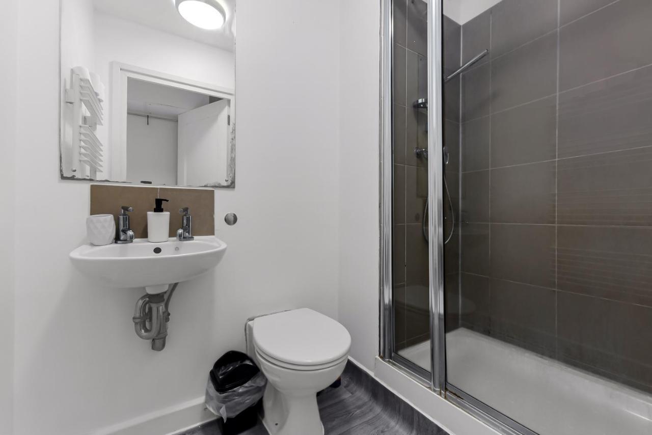 Spacious 2 Bedroom Apartment In Ealing Broadway Kültér fotó