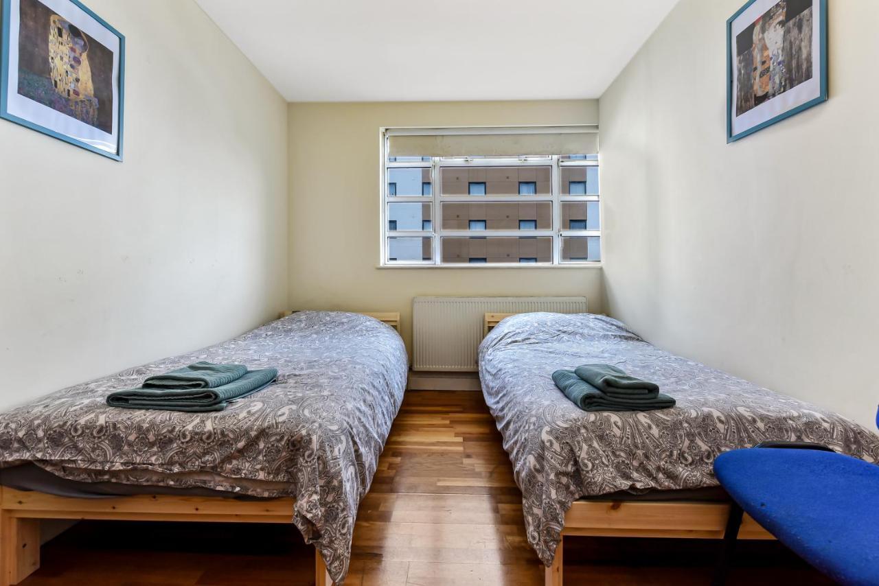 Spacious 2 Bedroom Apartment In Ealing Broadway Kültér fotó